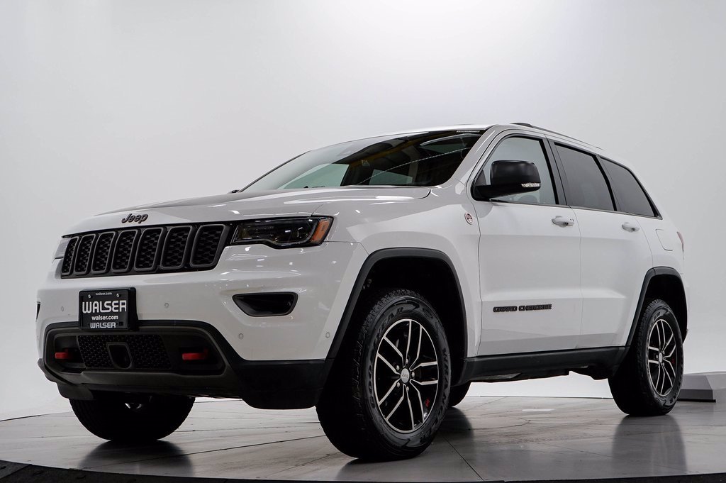 Pre-Owned 2017 Jeep Grand Cherokee TRAILHAWK V8 LUX Sport Utility in ...